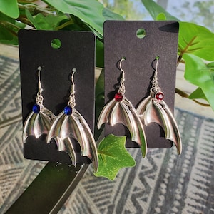 ACOTAR Fan Art Cass - Az Bat Wing Earrings Thorns and Roses Inspired Book Gift