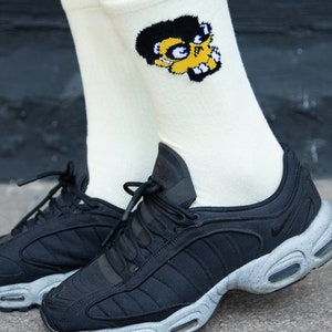 Limited Edition handgemaakte designer crèmekleurige sokken