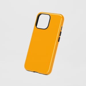 Funda protectora naranja para teléfono: doble capa, compatible con MagSafe.