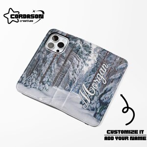 Funda para teléfono con billetera Winter Forest, funda para teléfono Snowy Folio, funda para teléfono con tarjetero de cuero vegano para iPhone 16, 15, 14, Samsung Galaxy S24, 23 y 22