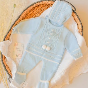 Spaanse stijl gebreide pasgeboren primera puesta babykleding pasgeboren outfit eerste baby gebreide outfit footie baby gebreide outfit babyshower cadeau