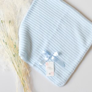 Blanket Newborn in Sky Blue spanish style