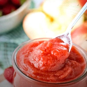 bocados de pure de manzana liofilizado