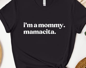 Ich bin eine Mama Mamacita Lustiges Huda Zitat Meme Comfort Farben Shirt für Mama Geschenke für Realität TV Fans Liebe Inspirierte Insel Zitate Ich bin eine Mama