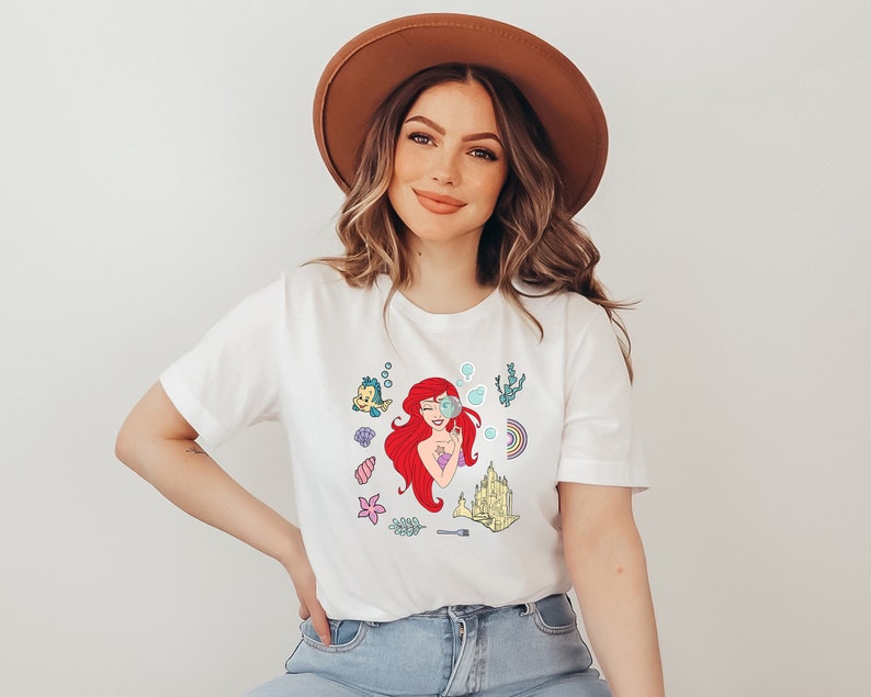 Shirt kleine zeemeermin, shirt Ariel, sweatshirt Disney prinses, zeemeermin zee-matching, shirt prinses Ariel, cadeau voor meisje, cadeau voor haar afbeelding 1