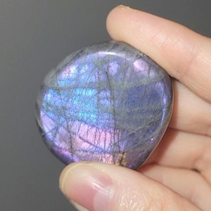 Rainbow Labradorite Tiny/Small Palm Stones - Vibrant Purple, Blue, Pink Flashes - Rainbow Flash