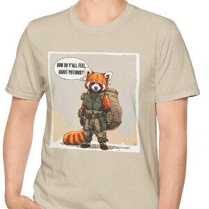 Harlow - Leuke post-apocalyptische cartoon rode panda - "Wat vinden jullie van drankjes?" Shirt - uniseks softstyle-T-shirt
