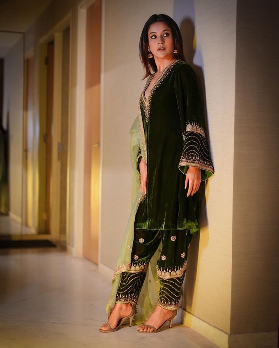Buy Dark Green Satin Georgette Designer Party Wear Straight Salwar Suit |  Straight Salwar Suits