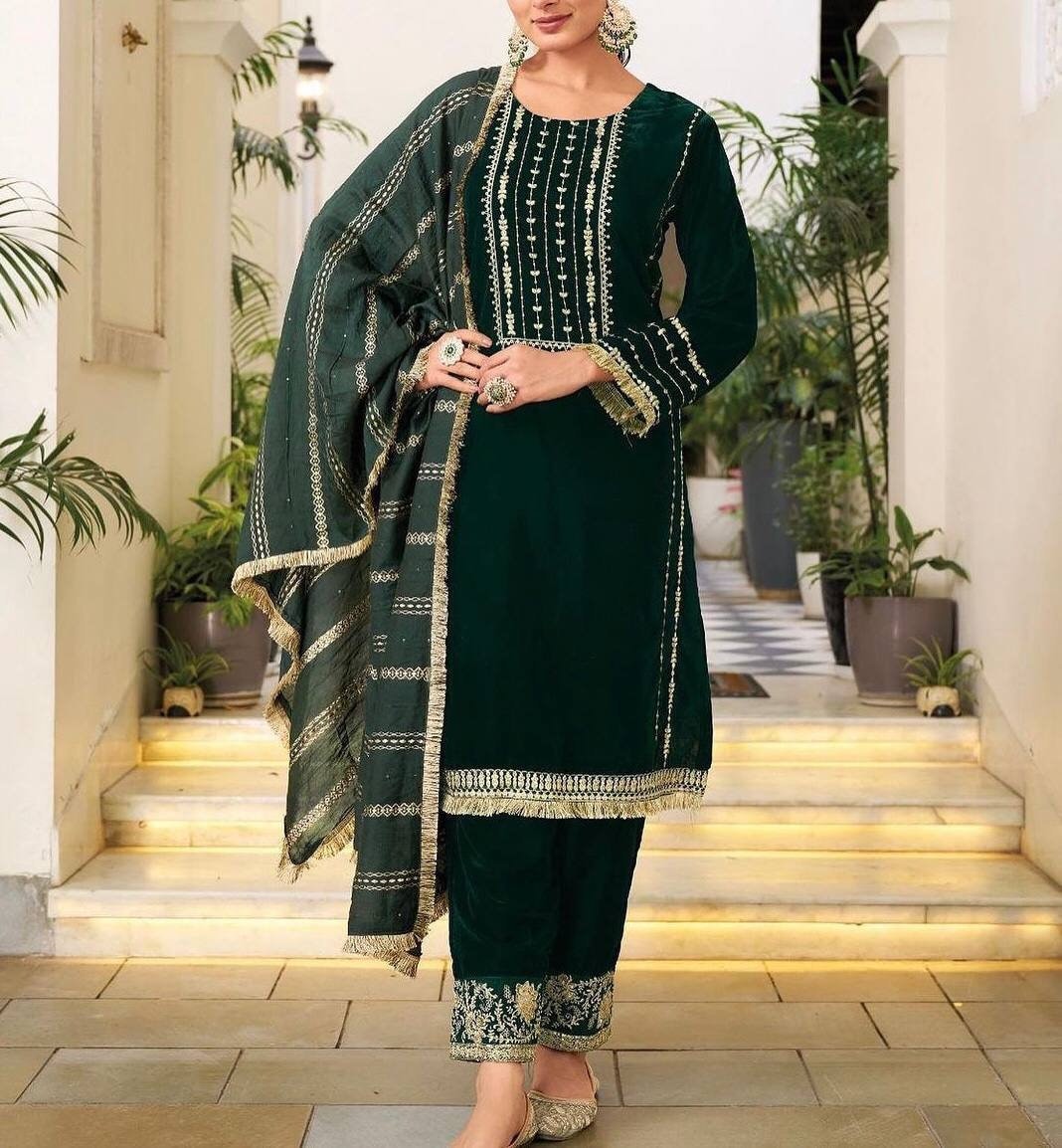 Embroidered Georgette Pakistani Suit in Dark Green : KJC2826