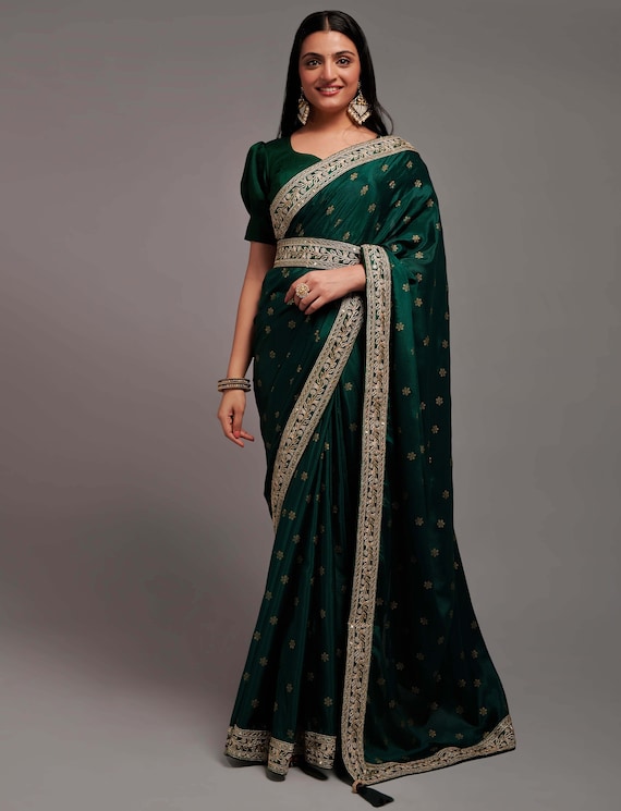 Discover 200+ mehndi green saree