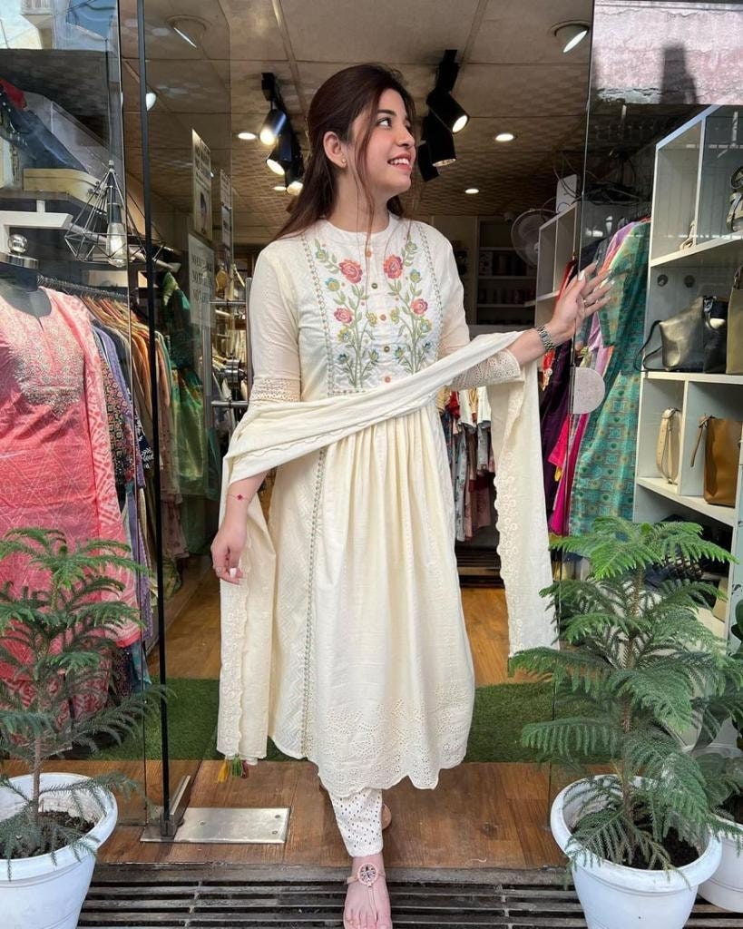 Buy Likha Shaan-E-Avadh White Floral Embroidery Kurta LIKKUR137 Online