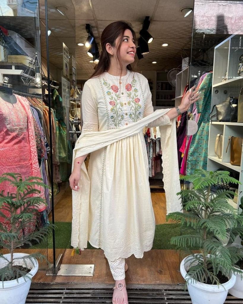 Buy Likha Shaan-E-Avadh White Floral Embroidery Kurta LIKKUR137 Online