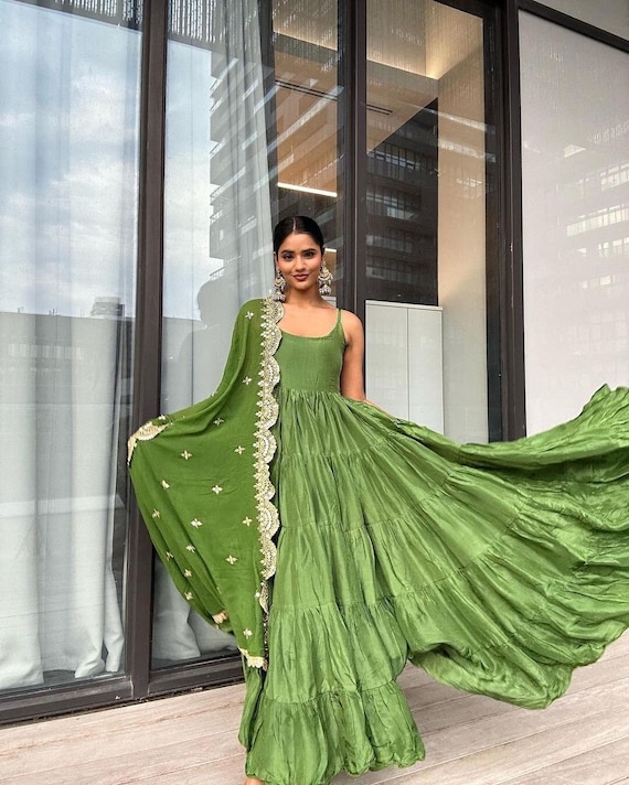 Buy Green Anarkali Gown With Dupatta for Women, Georgette Dress for Women,  Georgette Anarkali Suit Women, Green Outfit, Wedding Gown, Dresses Online  in India - Etsy