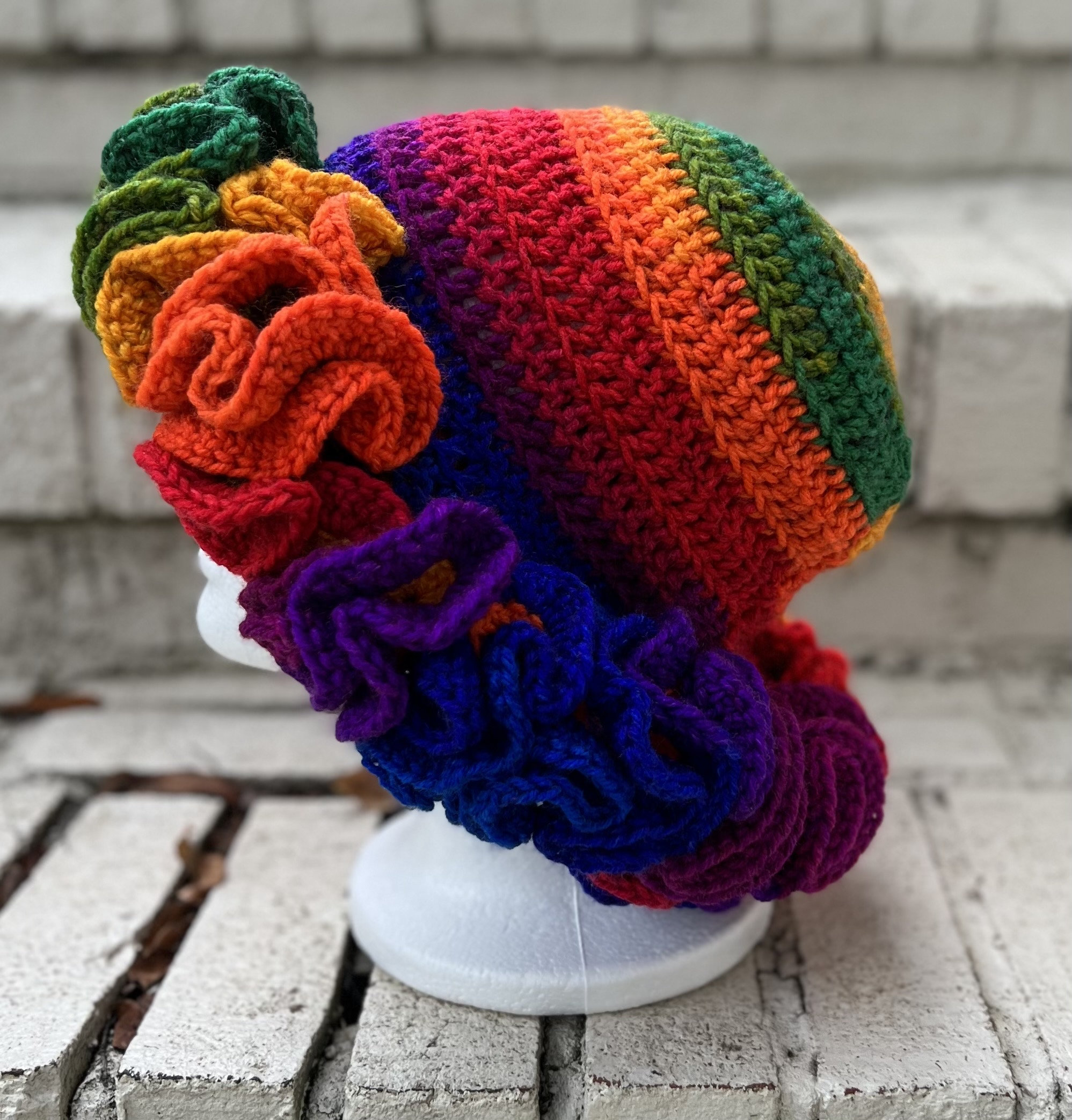Crochet Ruffle Hat Rainbow (dramatic) - Etsy display picture 1