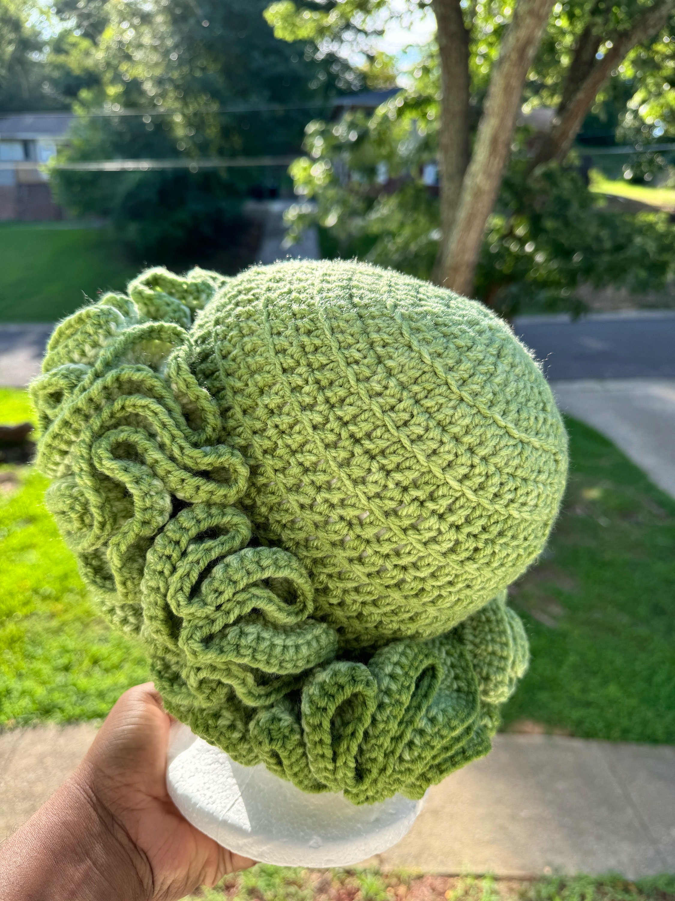 Crochet Ruffle Hat Ombre (dramatic) - Etsy Israel