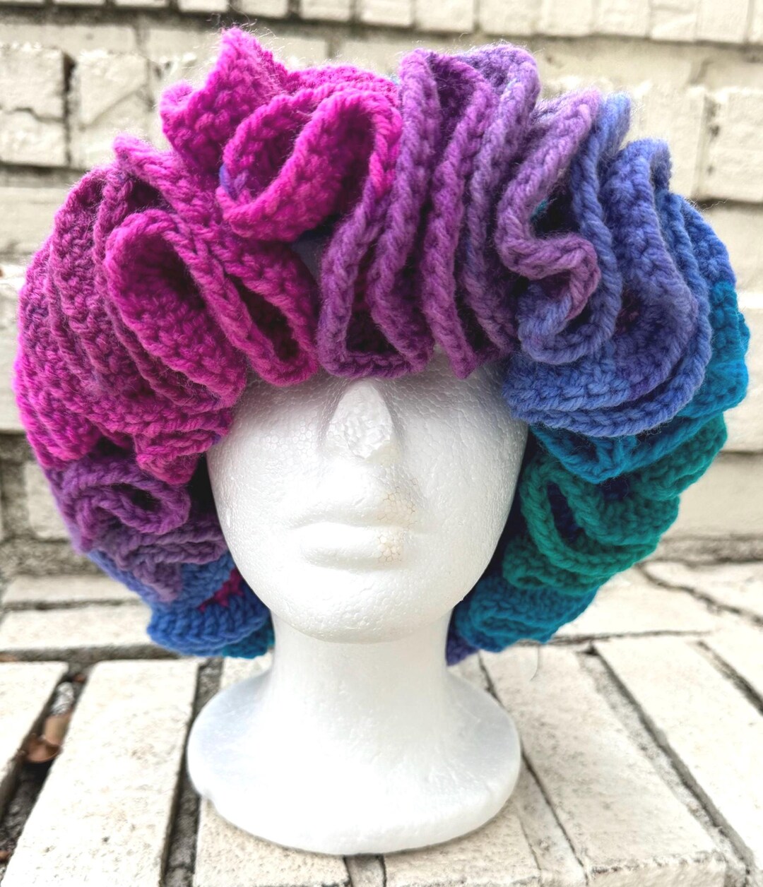 Crochet Ruffle Hat Mermaid (dramatic) - Etsy display picture 3