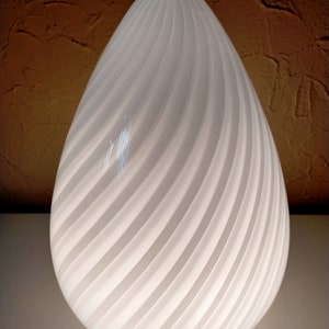 Rare vintage white swirl pattern Murano glass egg lamp, Mid-Century egg swirl table lamp, Milky glass egg table lamp, Egg-shaped Murano lamp