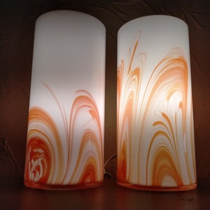 2er Set Vintage weiße und orange Glas Tischlampen, Vintage Glas Zylinderlampe, Murano Tischlampe aus den 1980er Jahren, Nachttischlampe Bild 3