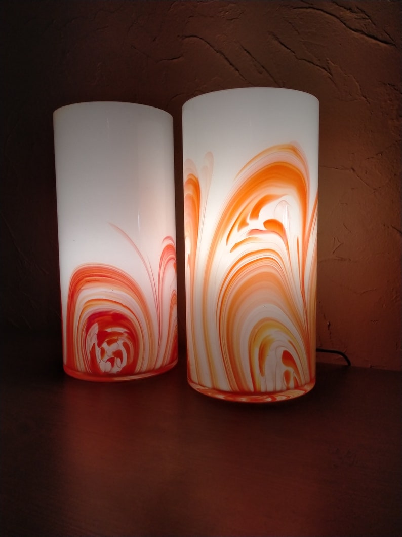 Set van 2 vintage witte en oranje glazen tafellampen, vintage cilindervormige glazen lamp, Murano tafellamp uit de jaren 80, bedlampje afbeelding 8