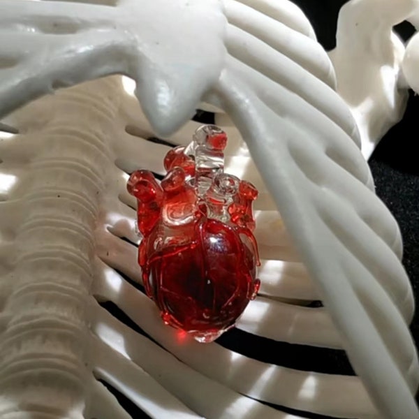 Pendentif coeur en verre, 100 % fabriqué à la main au coeur de chair et de sang, Pendentif créatif, cadeau d'anniversaire fait main