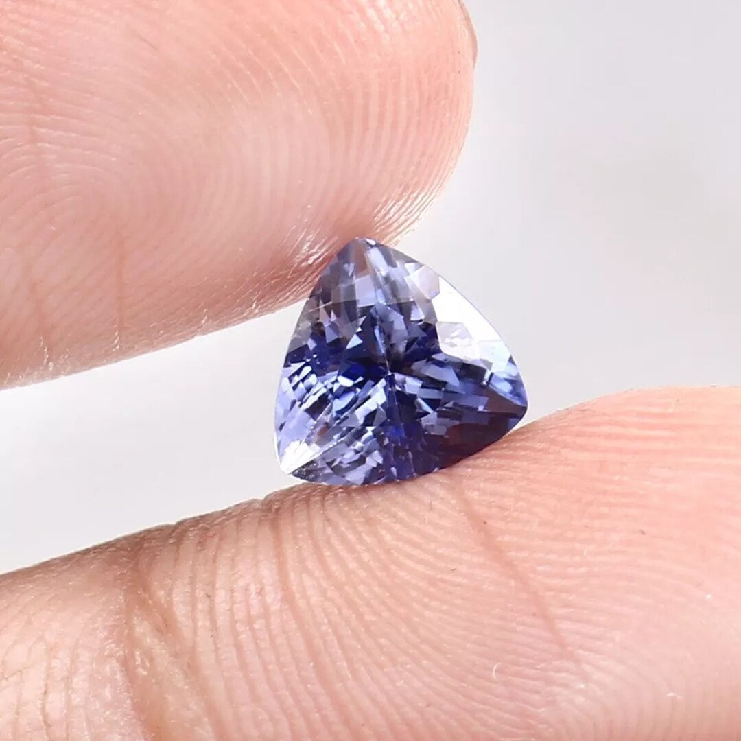 Saphir Brun Naturel 13.75 Carats - Taille Cube, Certifié GIE - Pierre Fine Lâche