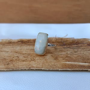 Handmade Moonstone Ring: 925 Sterling Silver Gemstone