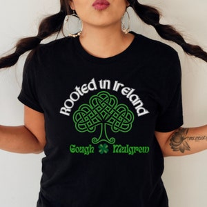 Personalized Ireland Shirt for Family Trip with Custom Irish Group T-Shirts for Ireland Trip Memento Tees with Irish Surname Lineage T-Shirt