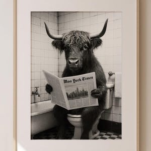 Highland Cow Sitting on the Toilet Print. Digital Download Bathroom Wall Art. Funny Farmhouse Animal Poster. Humor Decor Gift for Him or Her