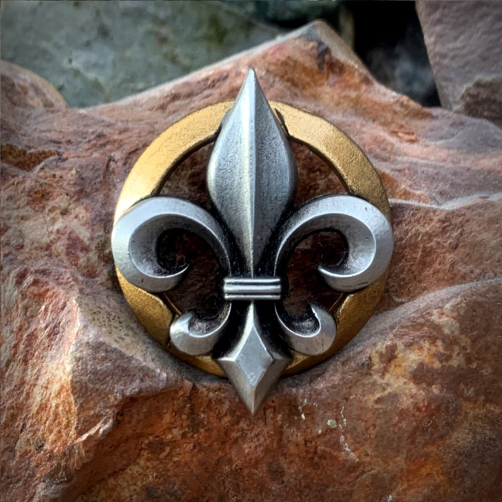Fleur De Lis Pin/badge - Etsy Israel, image size:1000x1000