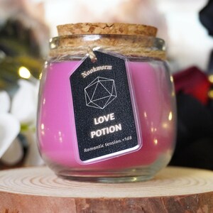 Love Potion Candle | Fantasy & DnD Inspired | Bubblegum Scented | 6oz | 160g | Hand-Poured | Vegan | Gift