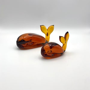 Whale figurines, Vintage glass, Amber glass, Vintage figurines, Wildlife figurines, Whale lover gift, Collectible glass, Whale sculptures
