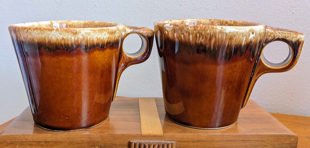 Hull Oven Proof Brown Drip Glaze Mug O Handle Set of 2 Mugs Made in USA