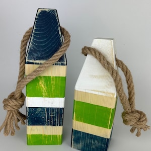 Marineblau und Limettengrün / Holz Hummerbojen bemalt / Küstendekor / maritim / Strand Dekor