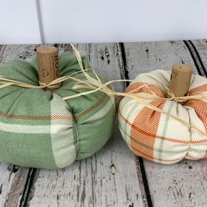 Set di zucche in tessuto di peluche / Zucca morbida a quadri / Decorazione autunnale / Zucca verde arancione / Decorazione del Ringraziamento