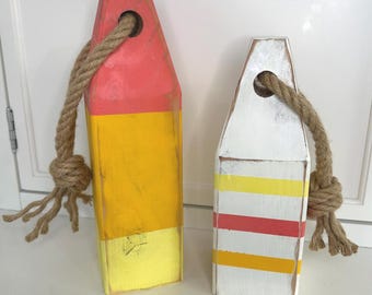 Boe per aragoste in legno dipinte / rosa giallo arancione / decorazioni costiere / nautiche / decorazioni da spiaggia