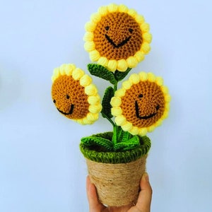 Girasoles de ganchillo en maceta - Linda decoración para el hogar y accesorio de escritorio de oficina, idea de regalo para ella, girasol de punto, girasol de ganchillo