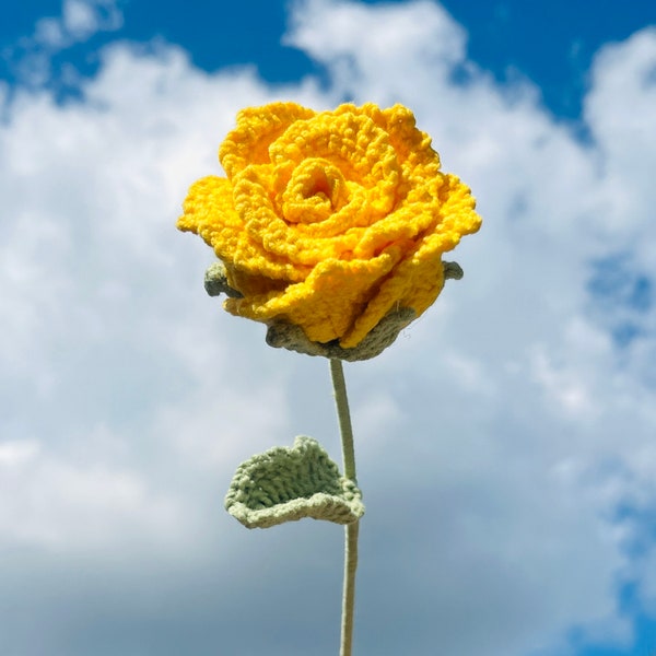 Crochet Yellow Rose Single Stem | Crochet Flower Stem, Cute Gift for Her, Anniversary Gift, Yellow Home Decor, Knitted Flower, Wife Gift
