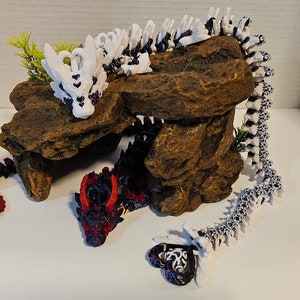 3d printed Articulated Dark Heart / Light Heart Dragon by Cinderwing Designs