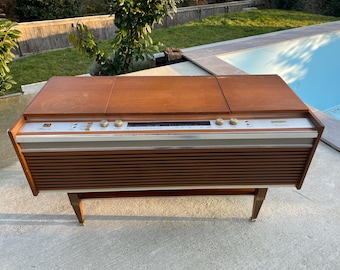 Suhaub Lorenz オーバル (シャウブ ロレンツ/ローレンツ) Vintage Schaub-lorenz Radio TV and Record Player Cabinet