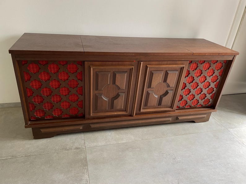 Vintage Radio and Record Player Cabinet / Vintage HI FI / Stereo ...