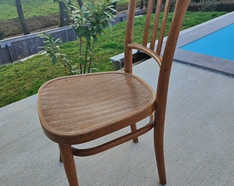 Thonet chair / Vintage Thonet chair / Thonet dining chair / Thonet bentwood chair / 1940s