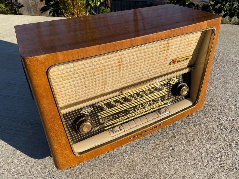 Telefunke Lettering Nordmende Rigoletto / Vintage Radio / Old Radio / Radio / Lamp Radio ...