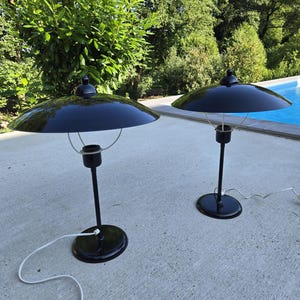 Set of two mid-century table lamps/1980s/Set of two chrome black vintage table lamps/Mushroom design