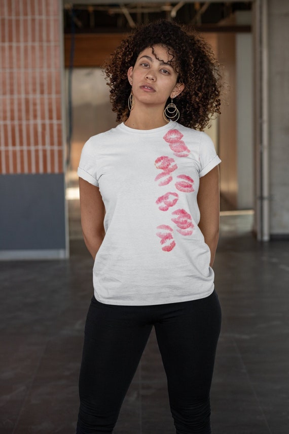 Lipstick Lover Tee, Lips Kisses Shirt, Lipstick Prints T Shirt, Kisses Shirt, Cute Tee, Lipstick Shirt, Lesbian Tee,  Loose T-shirt (AOP)