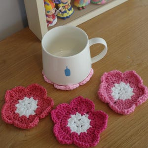10 Minute sakura flower coaster pattern, Pattern PDF, easy for beginner, crochet pattern, coaster pattern, crochet flower, flower pattern