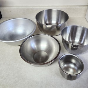 Vintage Stainless Steel Bowls - Etsy
