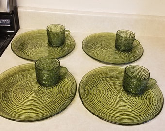 Vintage MCM Anchor Hocking Avocado Green Soreno Snack Set 8 Piece 4 Plates & 4 Cups