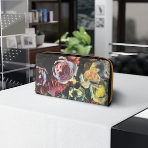 Cartera con cremallera y rosas de acuarela de piel sintética negra personalizable con soporte para teléfono de 20 x 11 cm