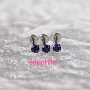 18g ブルーサファイア 内ネジ ダイヤモンド 軟骨スタッド、トラガススタッド、内ピアススタッド