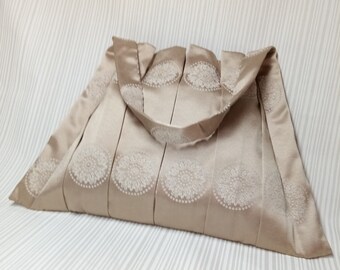 Torba na ramię/ Elegancka plisowana/ Haftowany jedwab